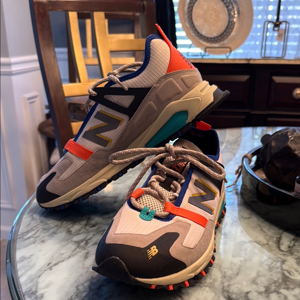 BRAND NEW NEVER WORN New Balance Gray and Orange Sneakers with Modern Design